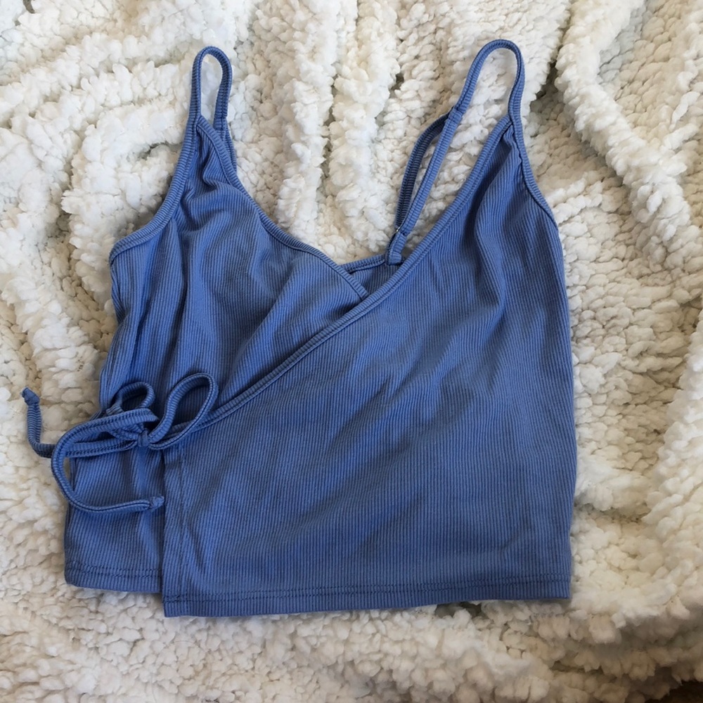 Blue side tie top